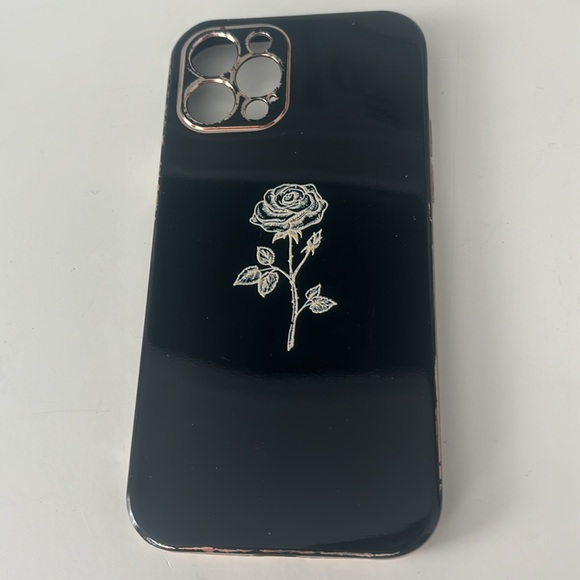 Send offers! Must go! iPhone 12 Pro cases - Picture 9 of 10
